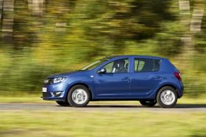Dacia Sandero 2015 seite dynamisch