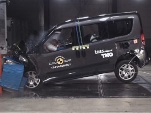 fiat-doblo-ncap-crahstest-2017-unfall