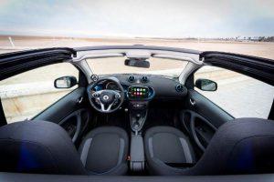 smart-eq-fortwo-cabrio-2020-innen-cockpit