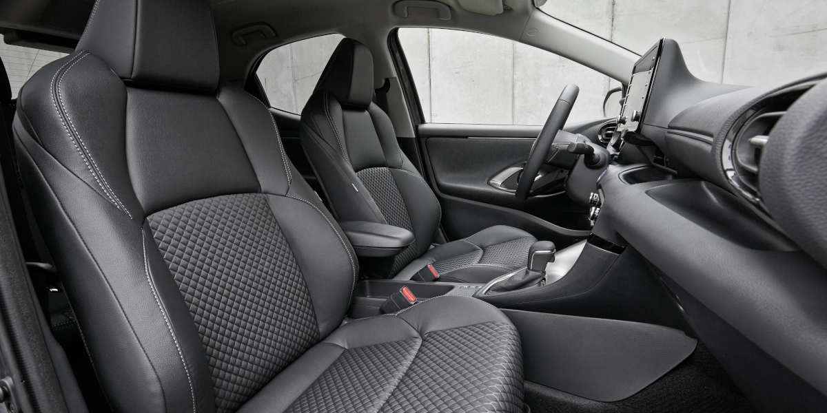 mazda2 hybrid