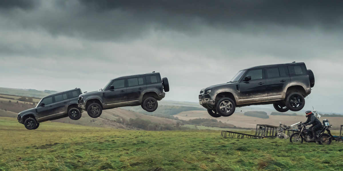 Land Rover James Bond
