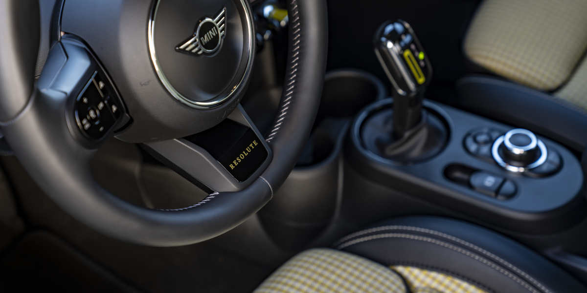 Mini Cooper SE Resolute Edition
