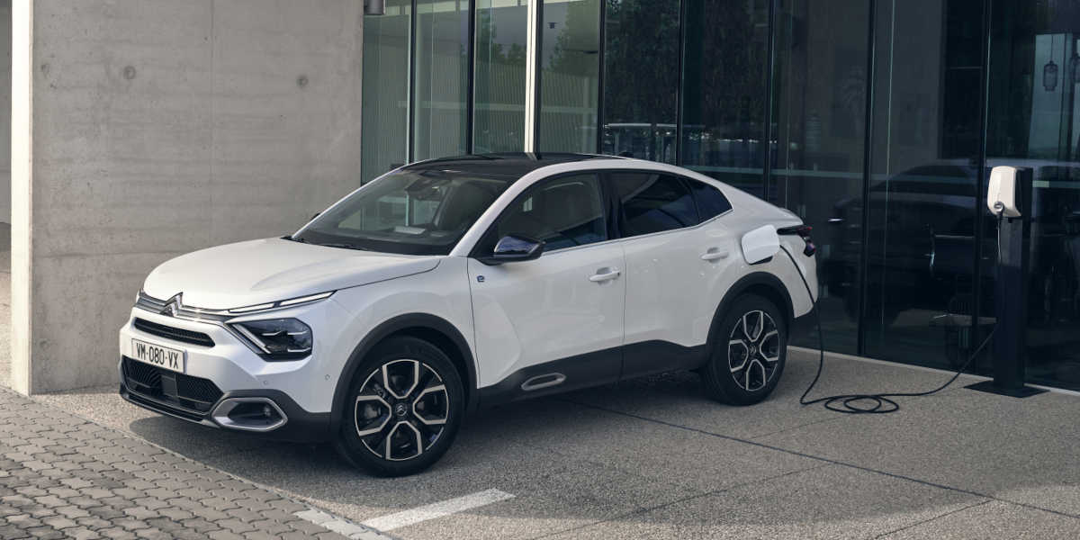 Citroen e-C4 X