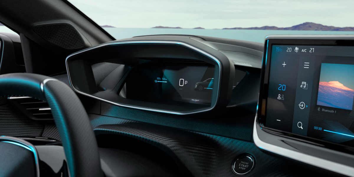 Peugeot E-208