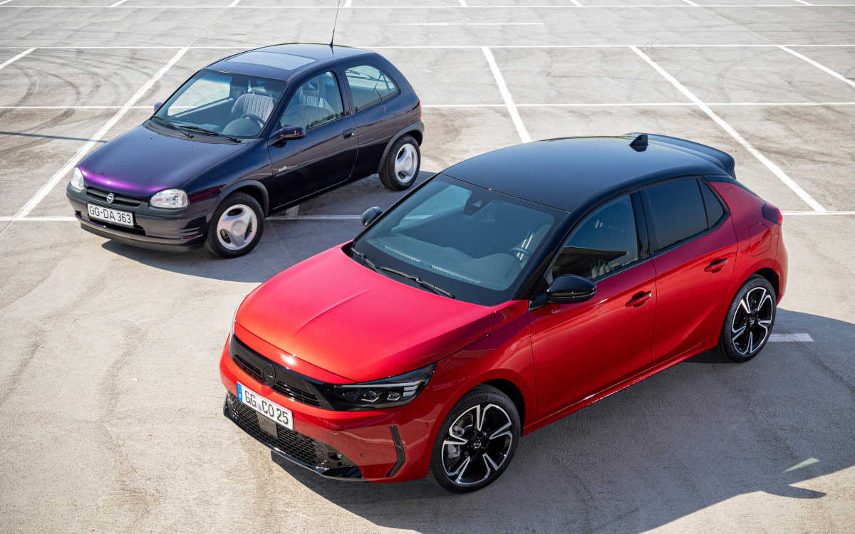 Opel Corsa B von 1993 und Opel Corsa F von 2023